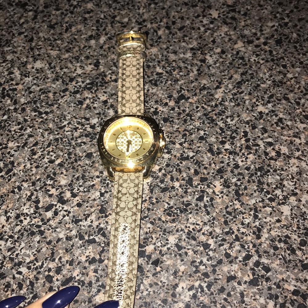 Coach watch